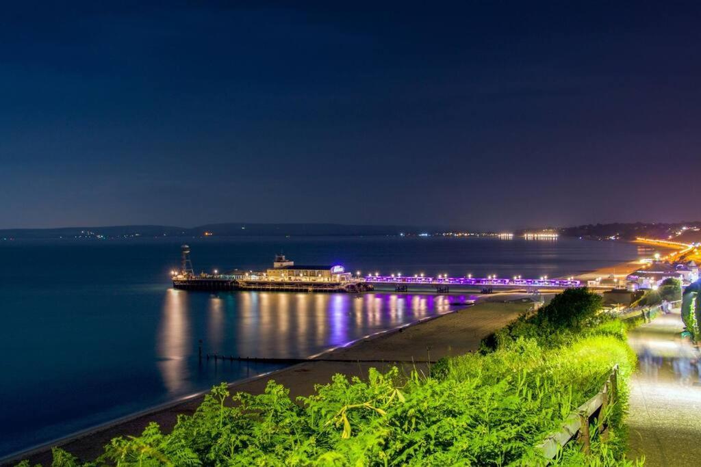 Bournecoast: Lovely Annex With Patio Nr Beach-5286 บอร์นมัธ ภายนอก รูปภาพ