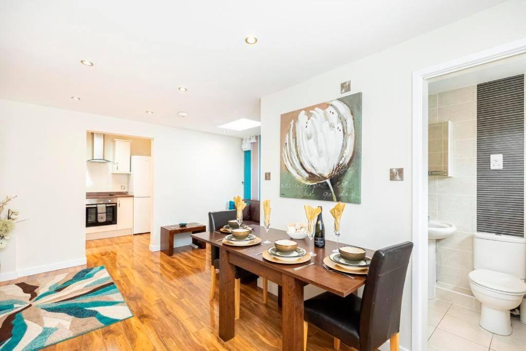 Bournecoast: Lovely Annex With Patio Nr Beach-5286 บอร์นมัธ ภายนอก รูปภาพ